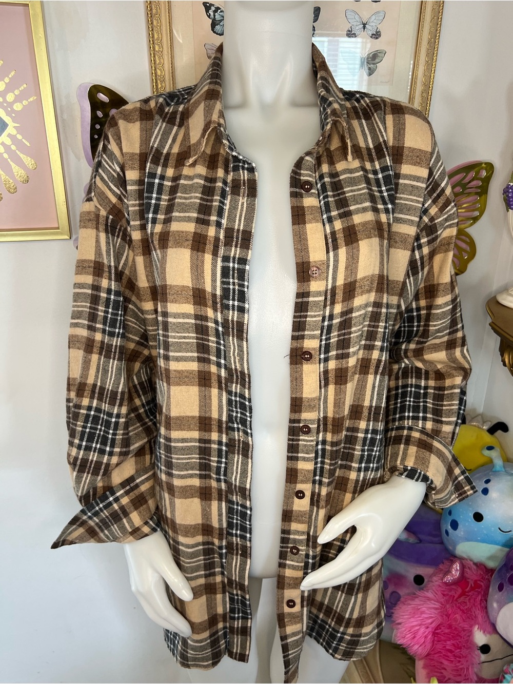 Men's Plaid Button-Down Flannel in Brown and Cream